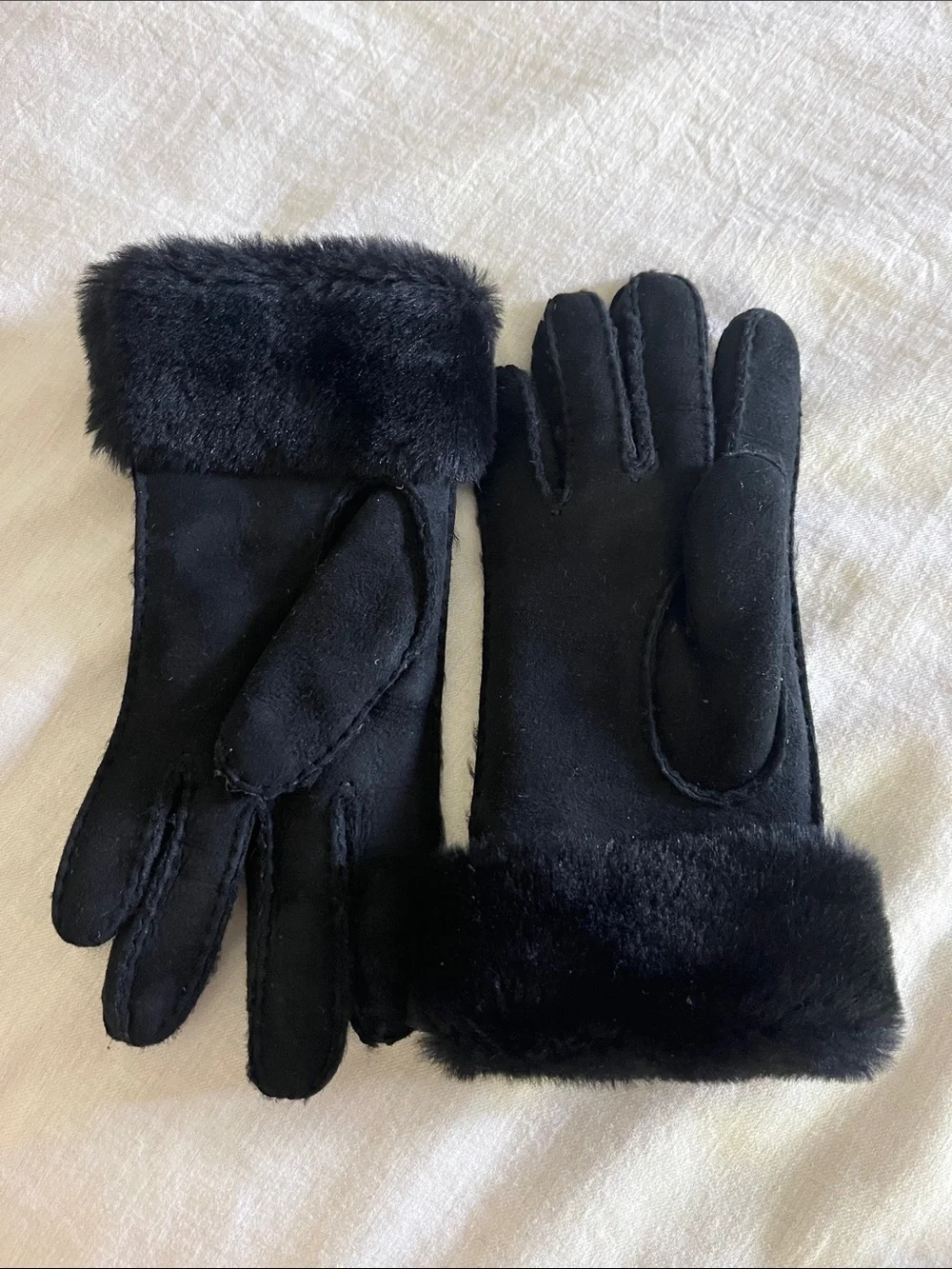 UGG Black Suede Gloves with Shearling Cuff
